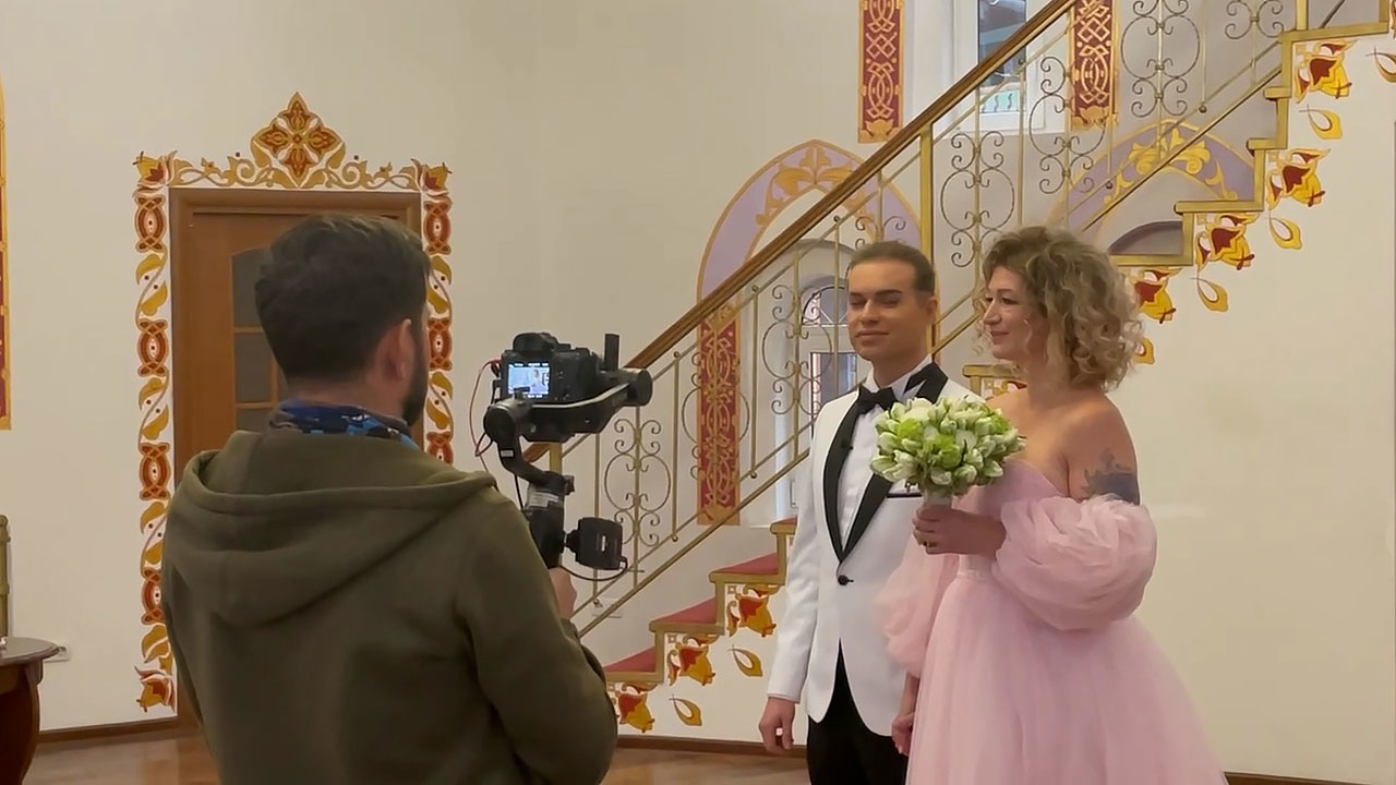 Он сказал "да": эксклюзивные кадры со свадьбы Гогена Солнцева