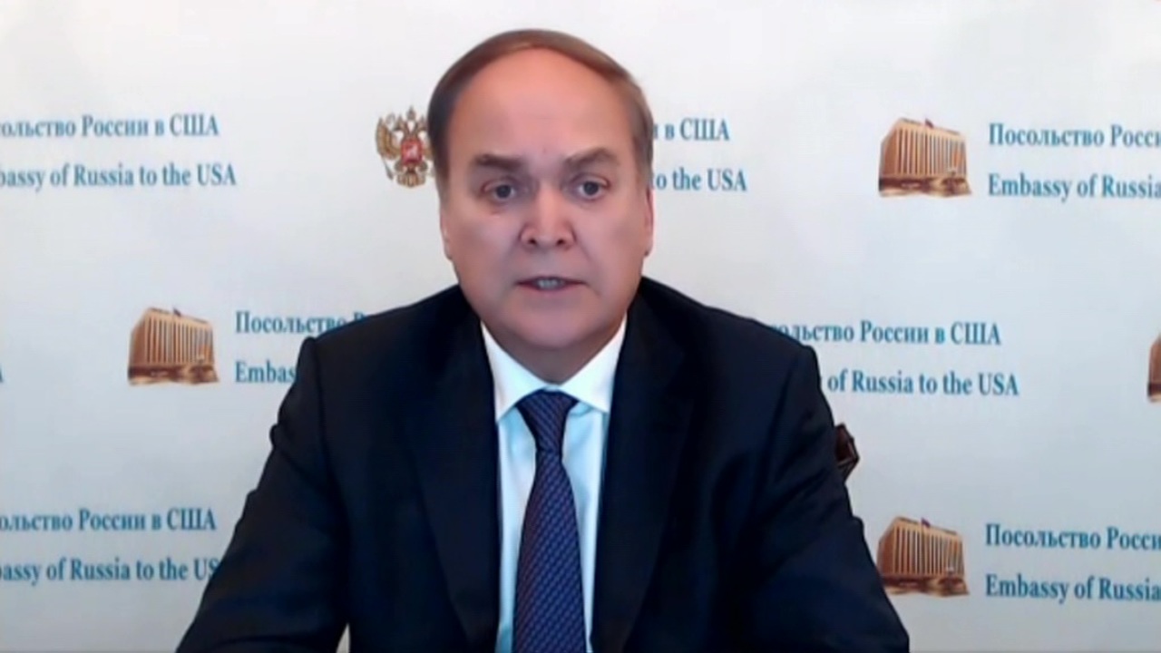Антонов: встреча Путина с Байденом придала положительный импульс развитию контактов между странами