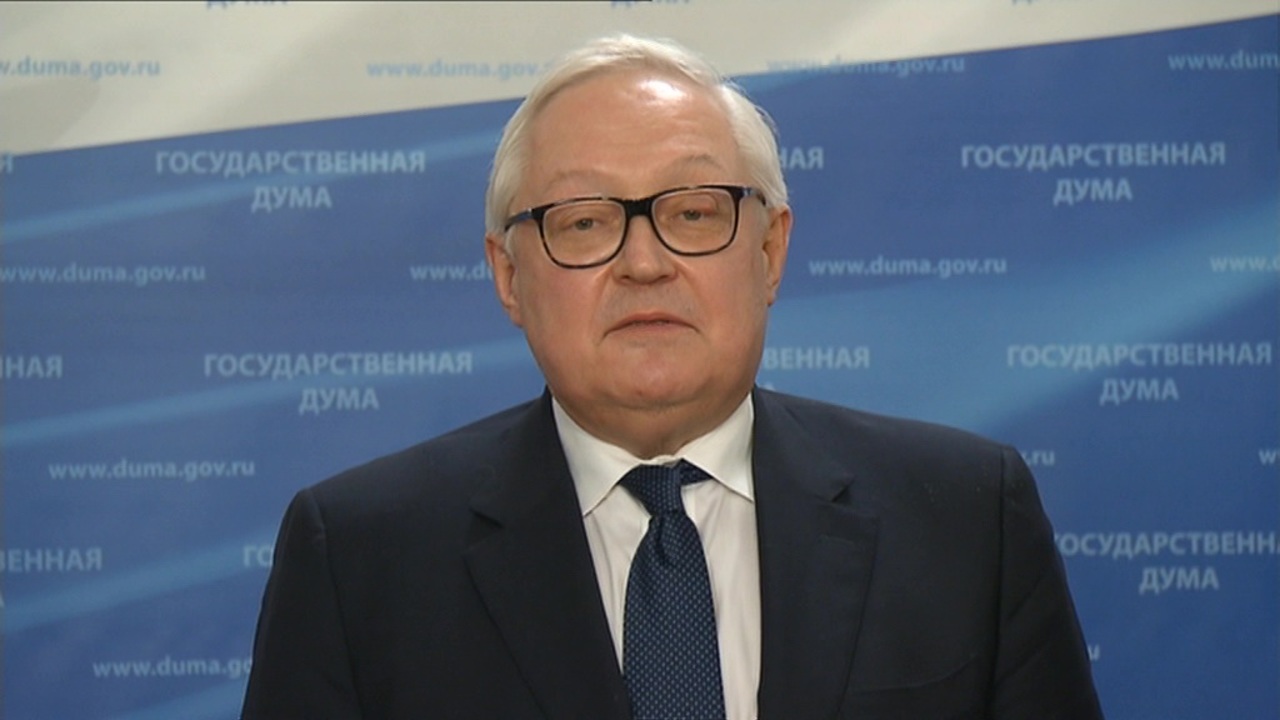 Консультации России и США, разгул "омикрона", обвинение против Порошенко