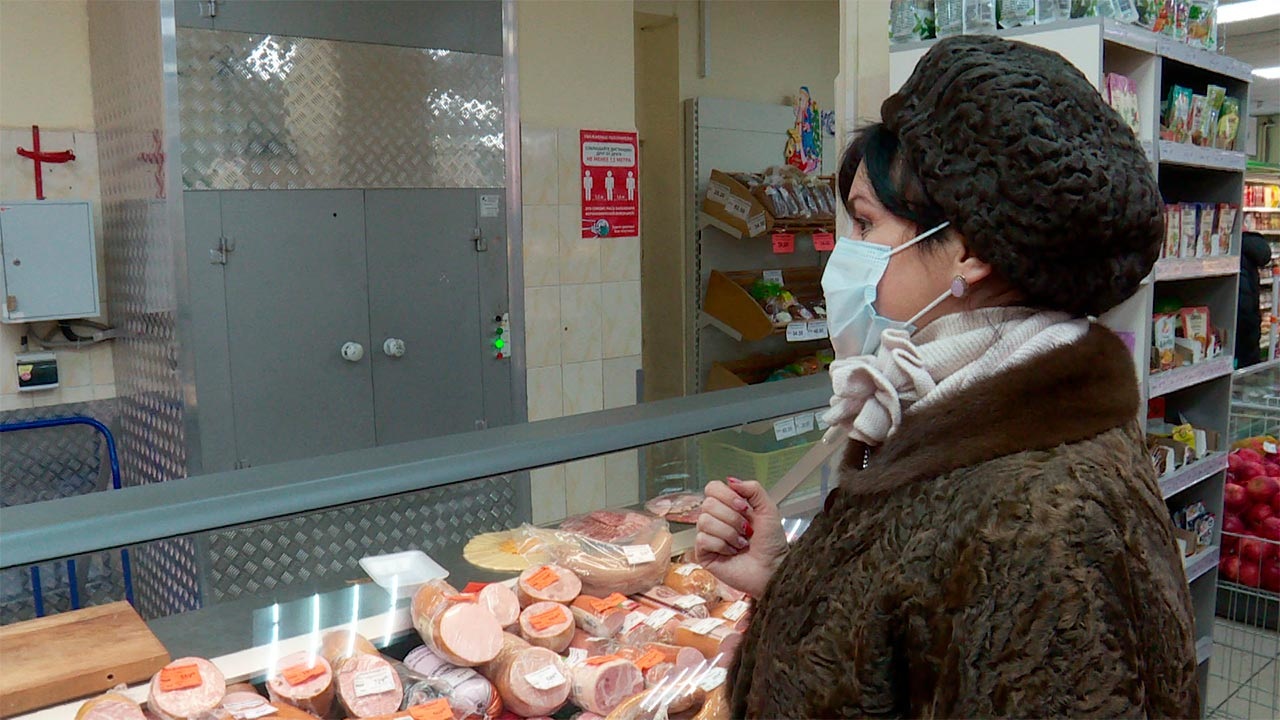 Роспотребнадзор советует калужанам покупать продукты только в проверенных местах