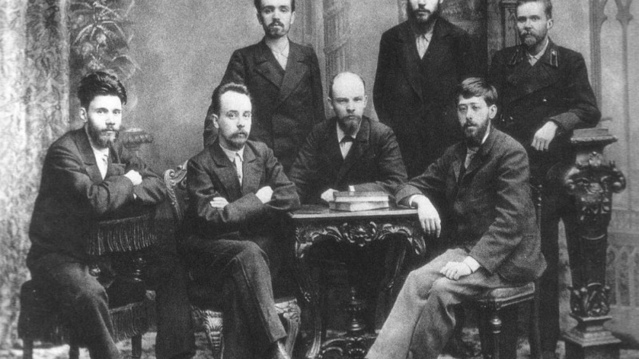 Эсеры вместо большевиков. Первые комиссары земледелия в 1917 году