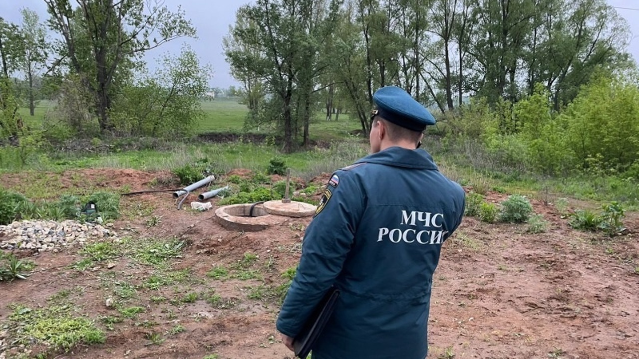 Тела трех человек извлекли из коллектора около строящегося дома в Уфе