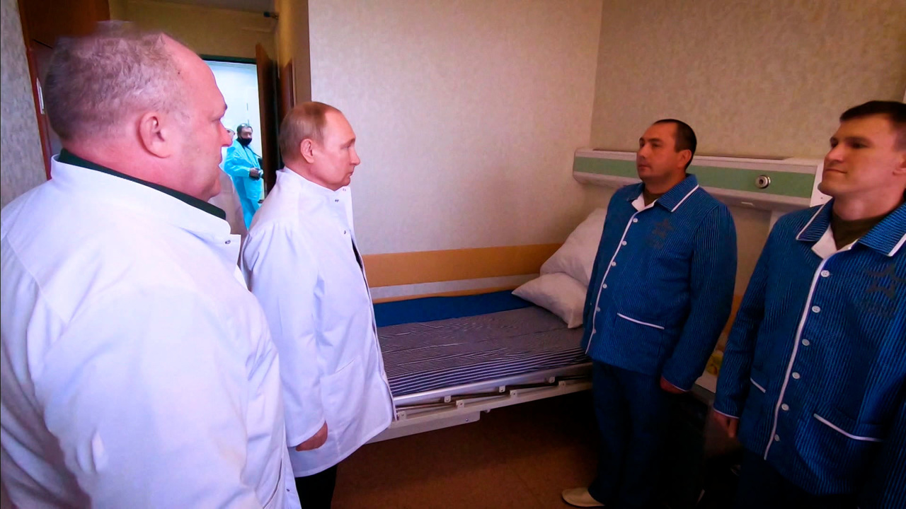 Президент навестил героев Донбасса, новый глава МЧС, встреча Путина и Лукашенко. Эфир от 29.05.2022