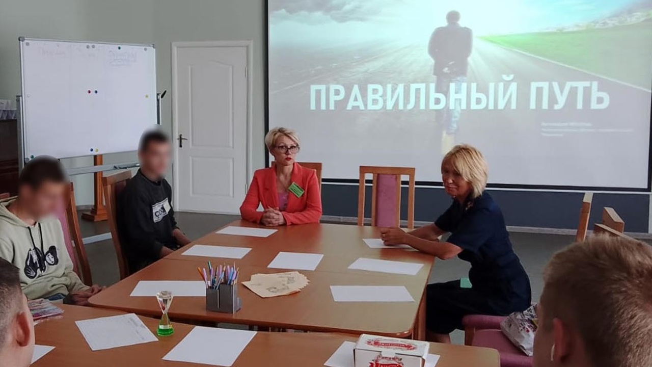 Круглый стол "Правильный выбор" для подростков прошел в Йошкар-Оле
