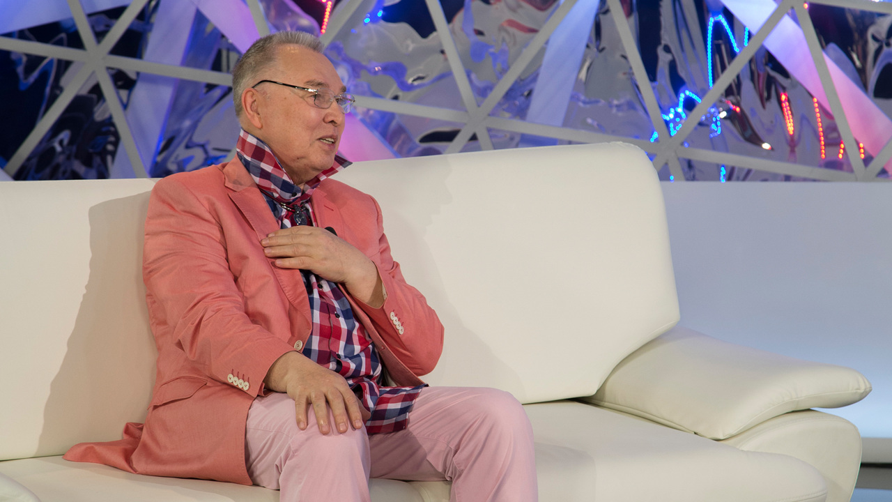 Вячеслав Зайцев: "Сочинские пейзажи я превращаю в орнаменты"