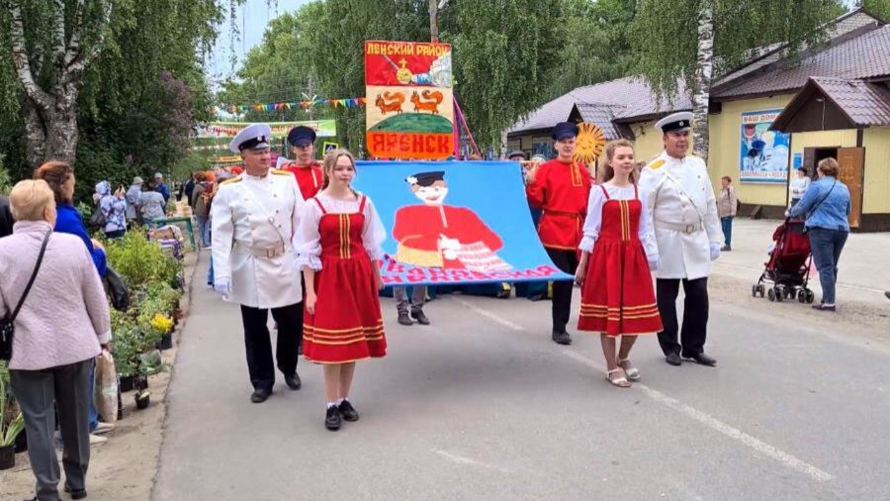 В Яренске отгремел фестиваль народного творчества "Ивановская ярмарка"