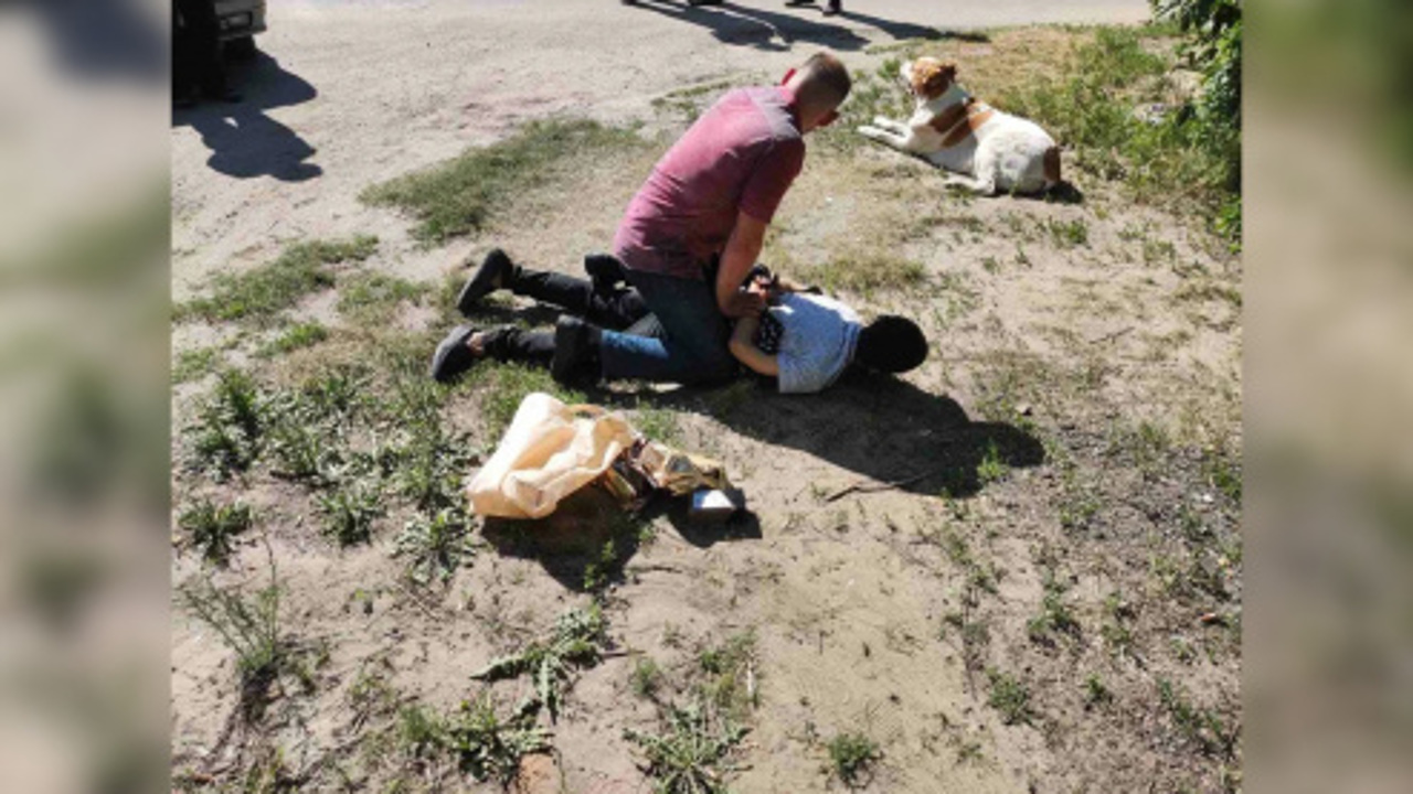 10-летняя дочка полицейского помогла отцу задержать грабителя в Нижнем Новгороде