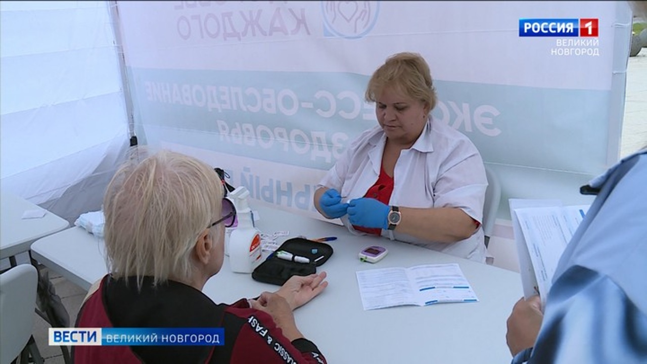 Новгородские мобильные пункты экспресс-обследования, ставшие частью губернаторского проекта "Здоровье каждого", уже приступили к работе
