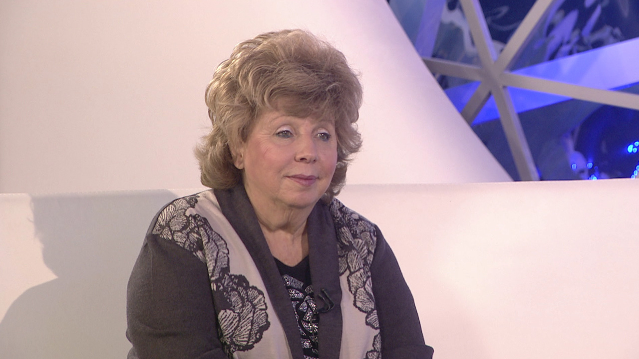 Лариса Рубальская: "Редкий день, когда у меня есть строчки"