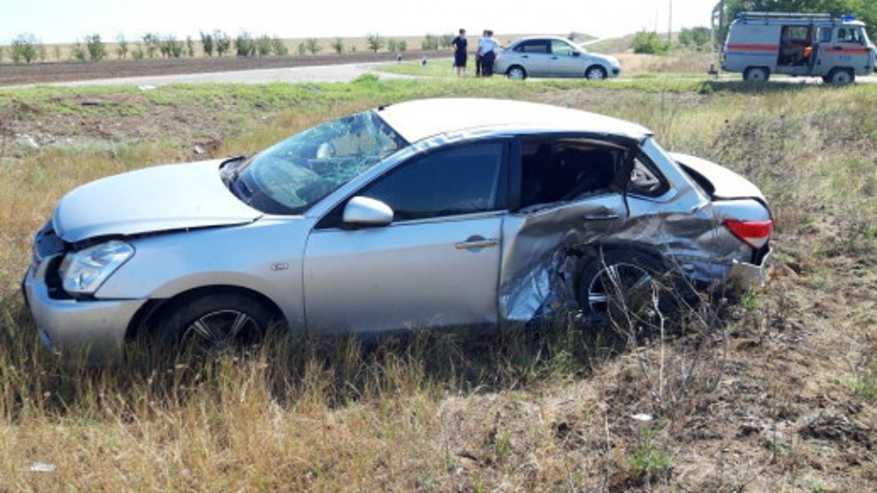 В столкновении иномарок на Ставрополье пострадало трое детей