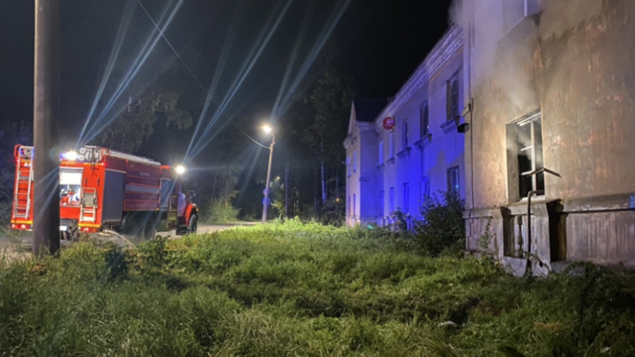 В городе Карабаново погибла 44-летняя женщина при пожаре квартиры