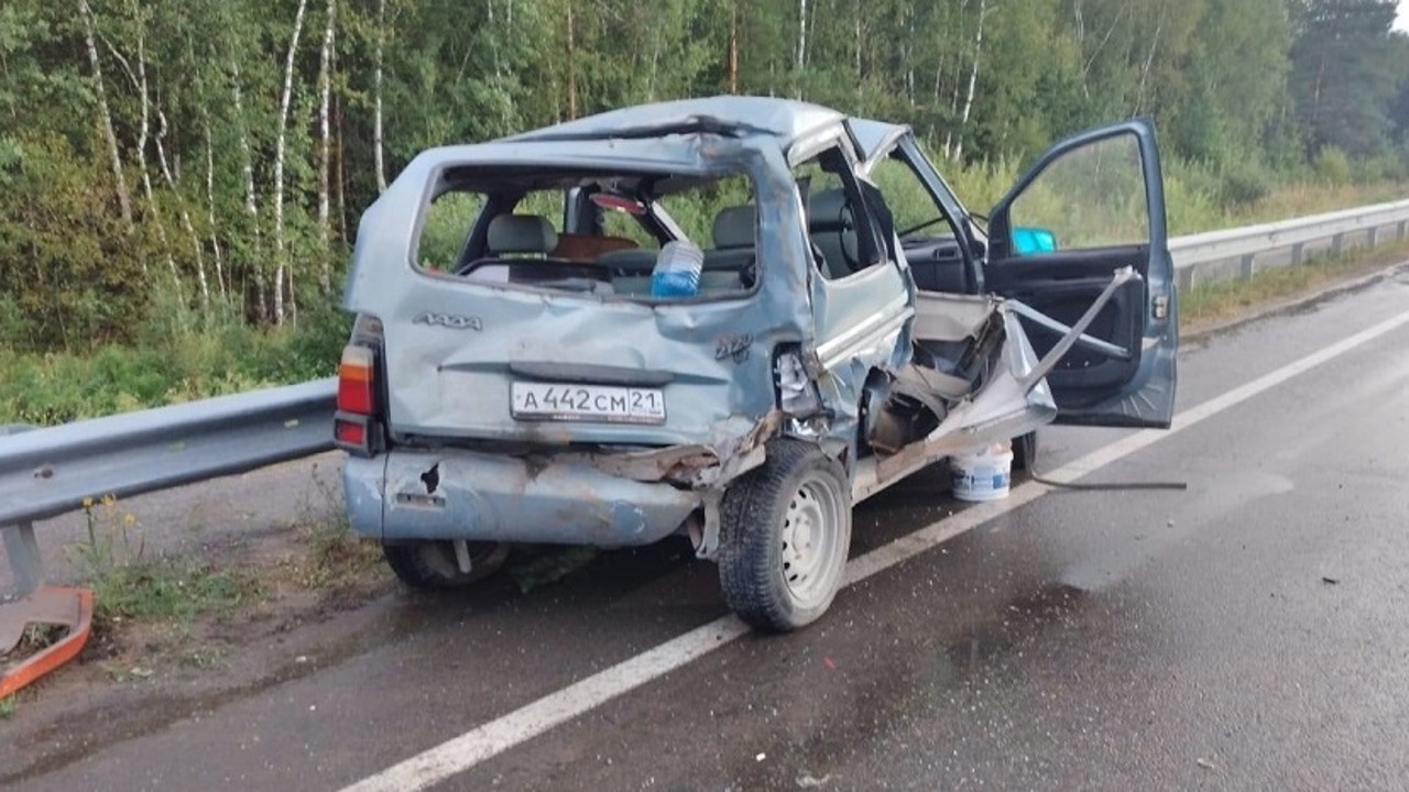 Водители КАМАЗов спровоцировали два ДТП на трассах Марий Эл