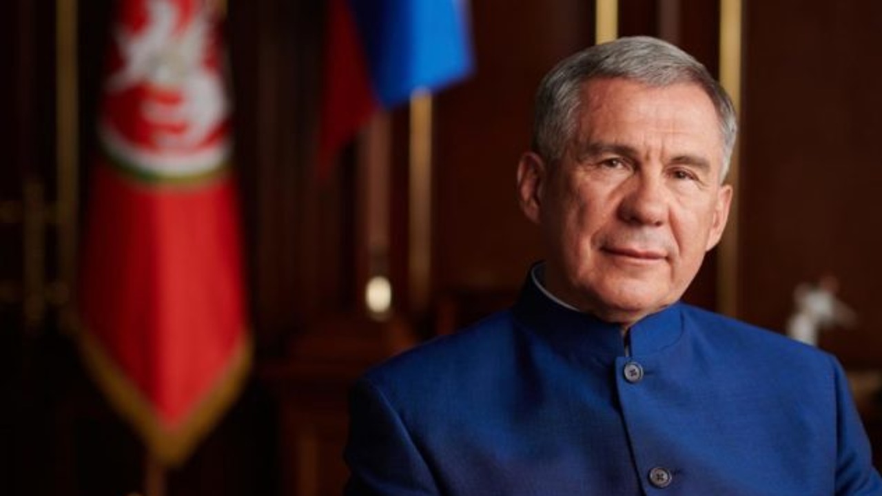 Рустам Минниханов поздравил программистов
