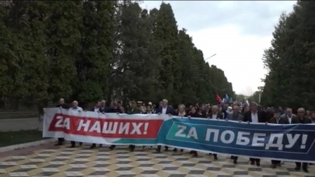 В Буйнакске прошло шествие посвященное присоединению к России освобожденных территорий Украины