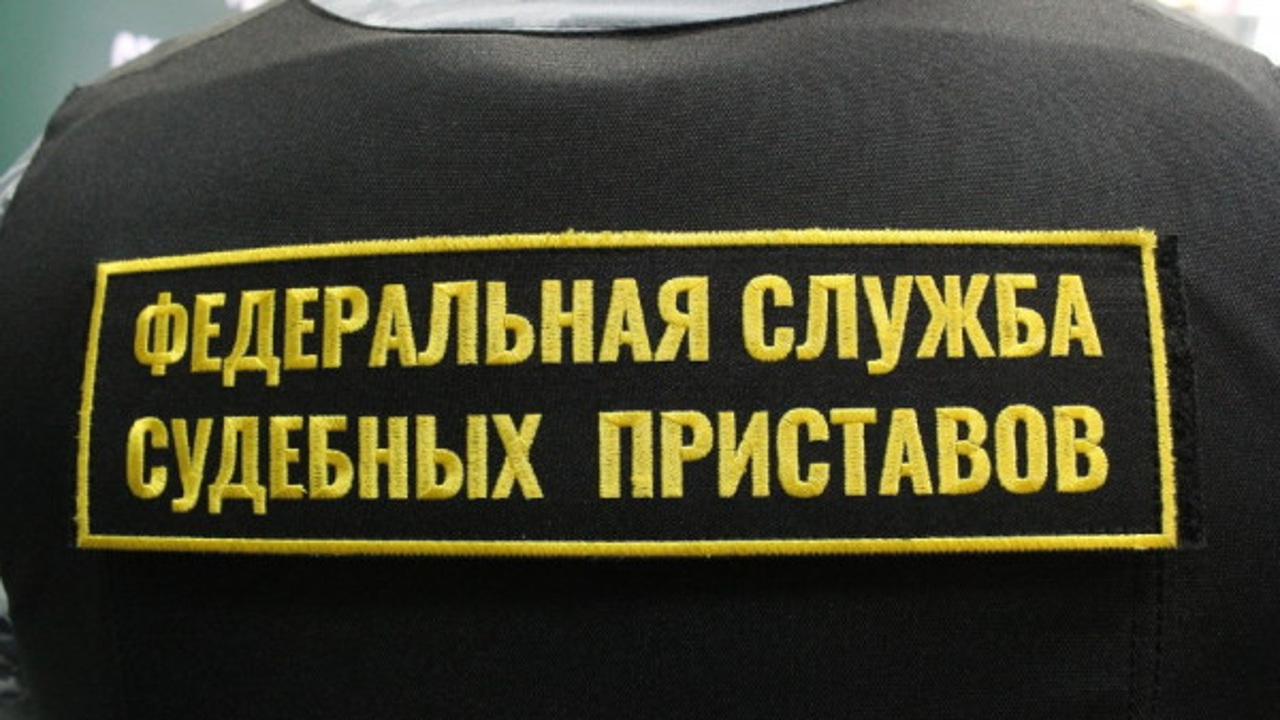 Приставы взыскали за просрочку с мясной компании Железноводска 300 тысяч