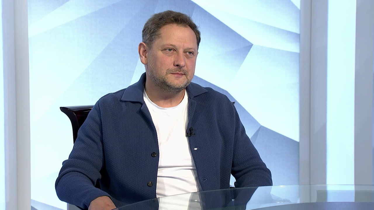 Евгений Писарев остается на посту худрука Театра им. Пушкина