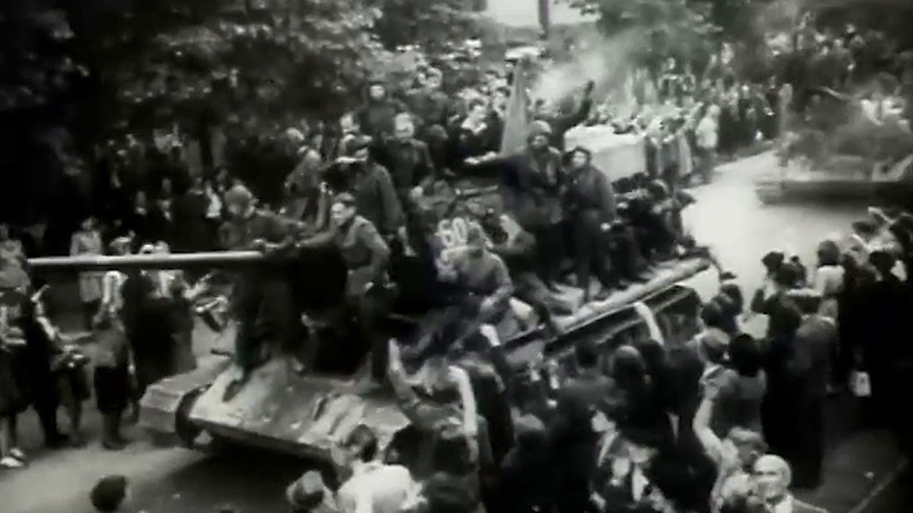 Год 1945