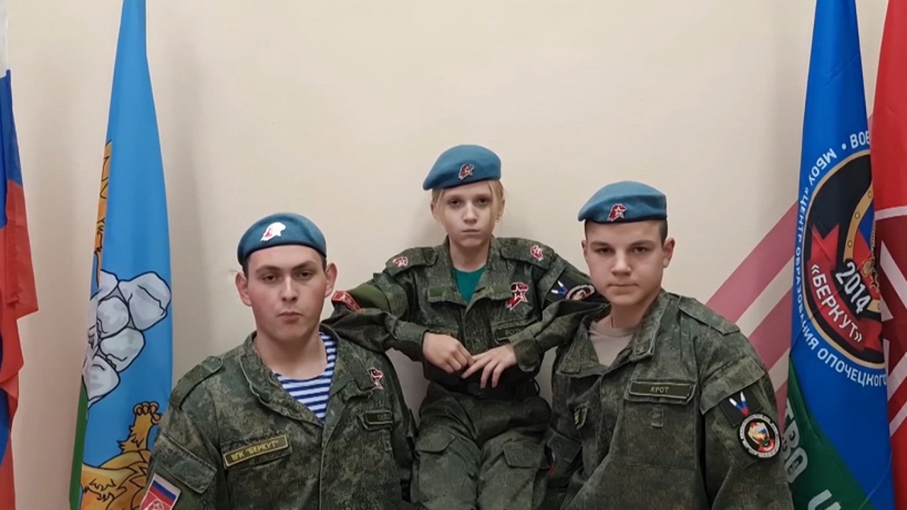 Видеописьмо солдату-60. Опочецкие юнармейцы приглашают присоединиться к акции в поддержку наших бойцов