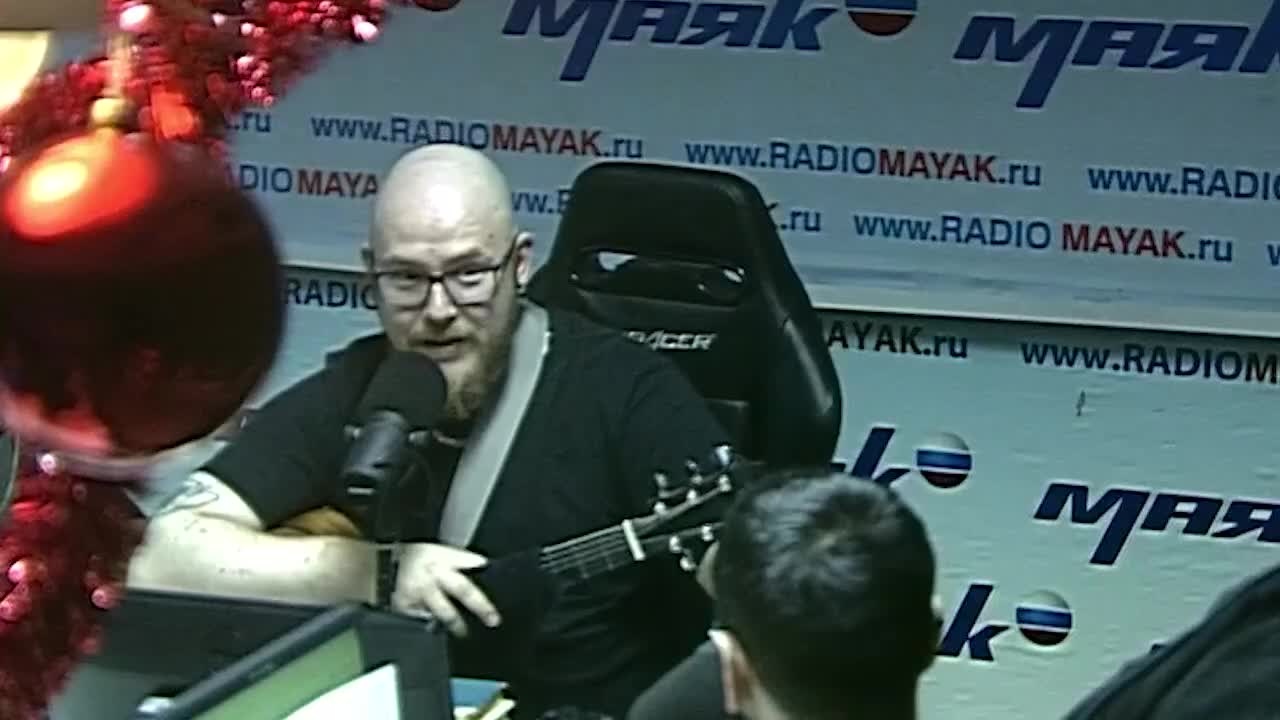 Может ли музыкальный журналист быть музыкантом?