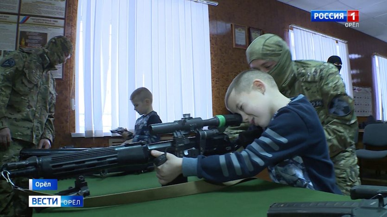 Братья Егора Канатникова побывали в гостях у орловского ОМОНа