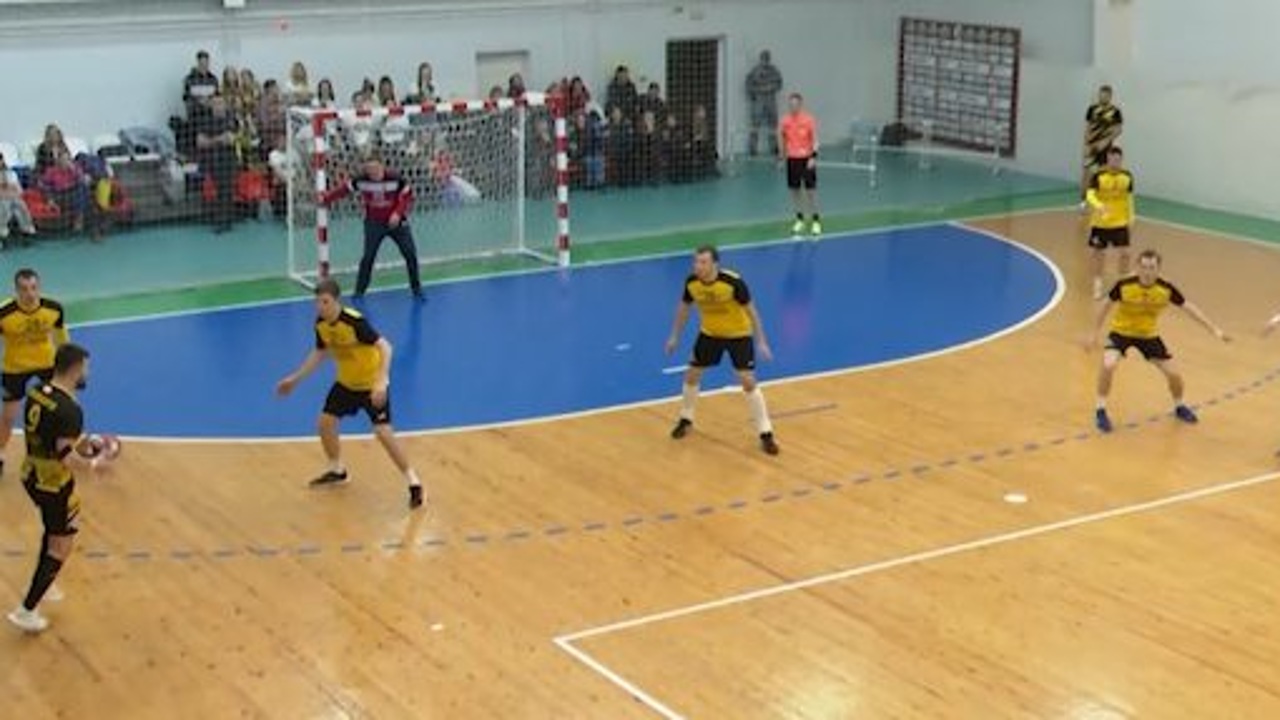 СГАУ-Саратов сыграл с омским Скифом