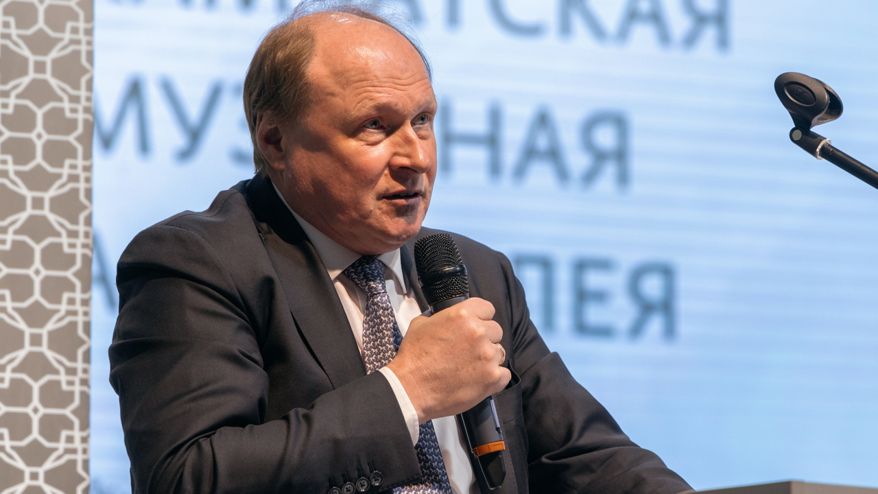 День 1. Камчатская музейная ассамблея в Петропавловске-Камчатском. Владимир Толстой