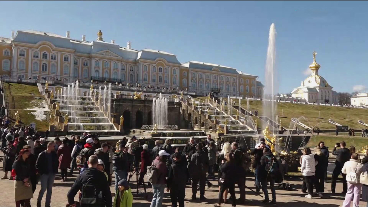 Архив семьи Бенуа передали "Петергофу"
