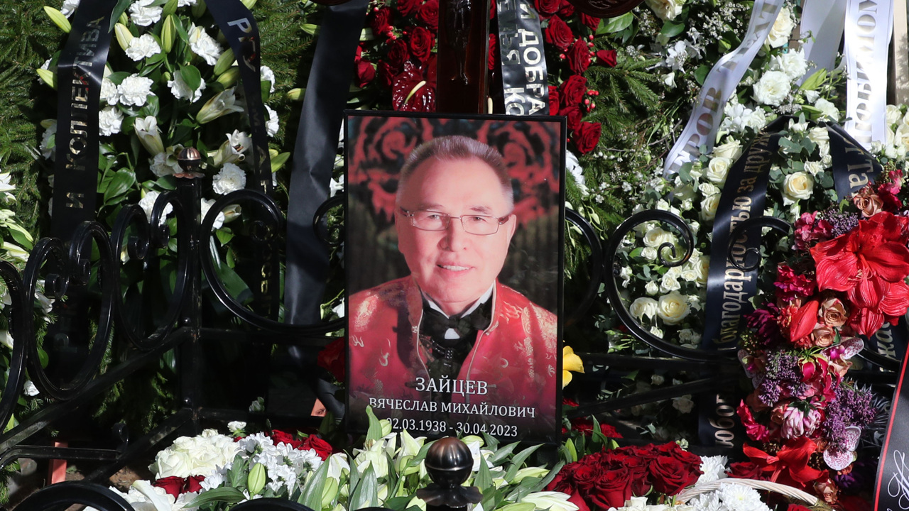 Сын модельера Зайцева принял решение о наследстве отца
