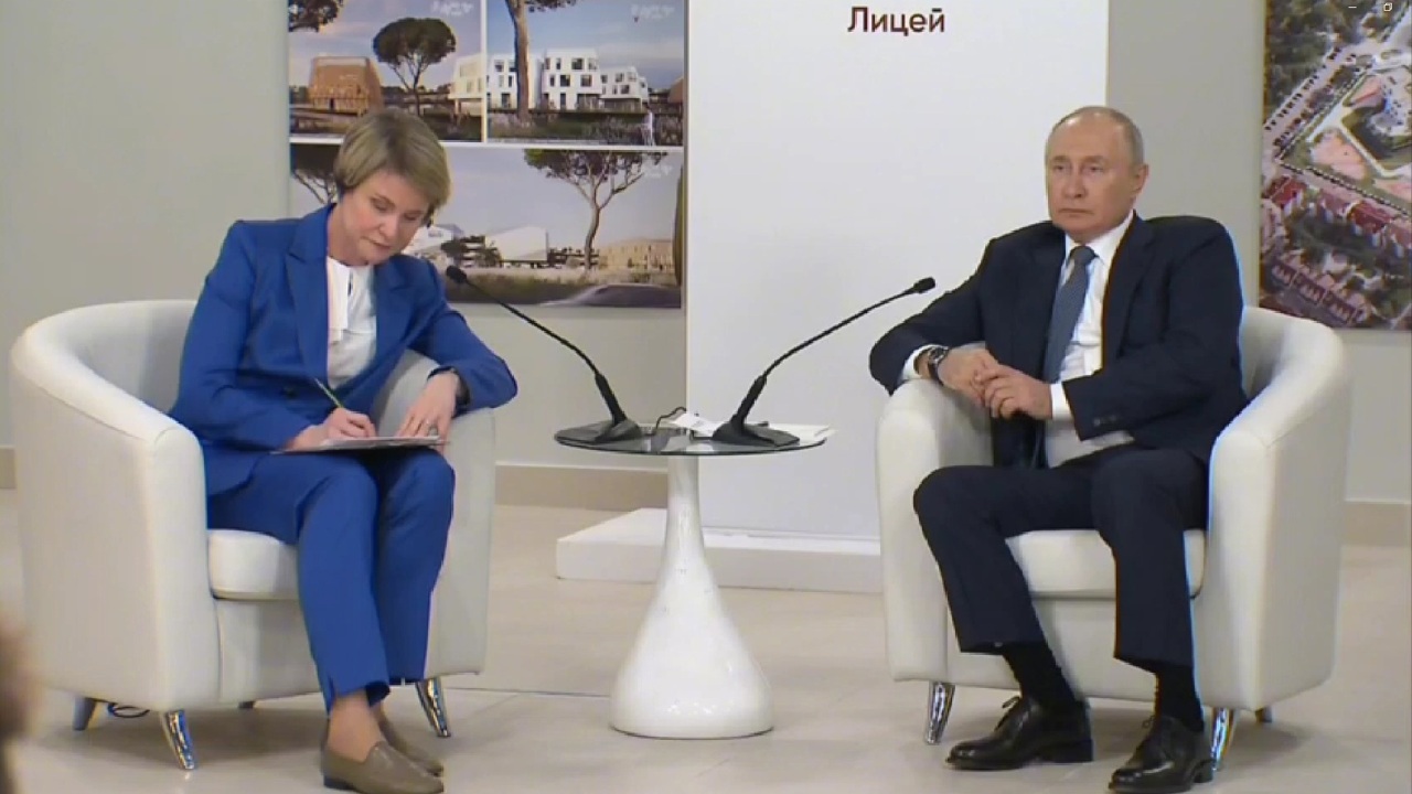 Путин одобрил идею липецкого педагога подключить школы страны к проекту «Сириуса»