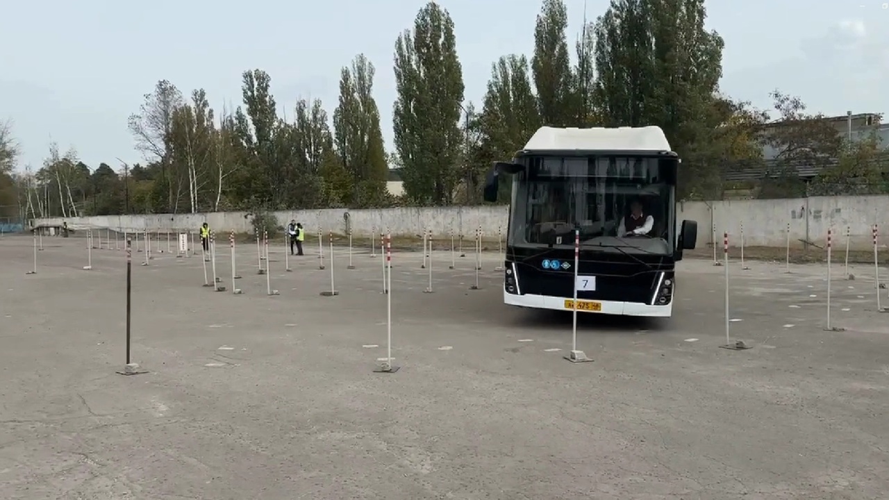Соревнования водителей городских автобусов в Липецке