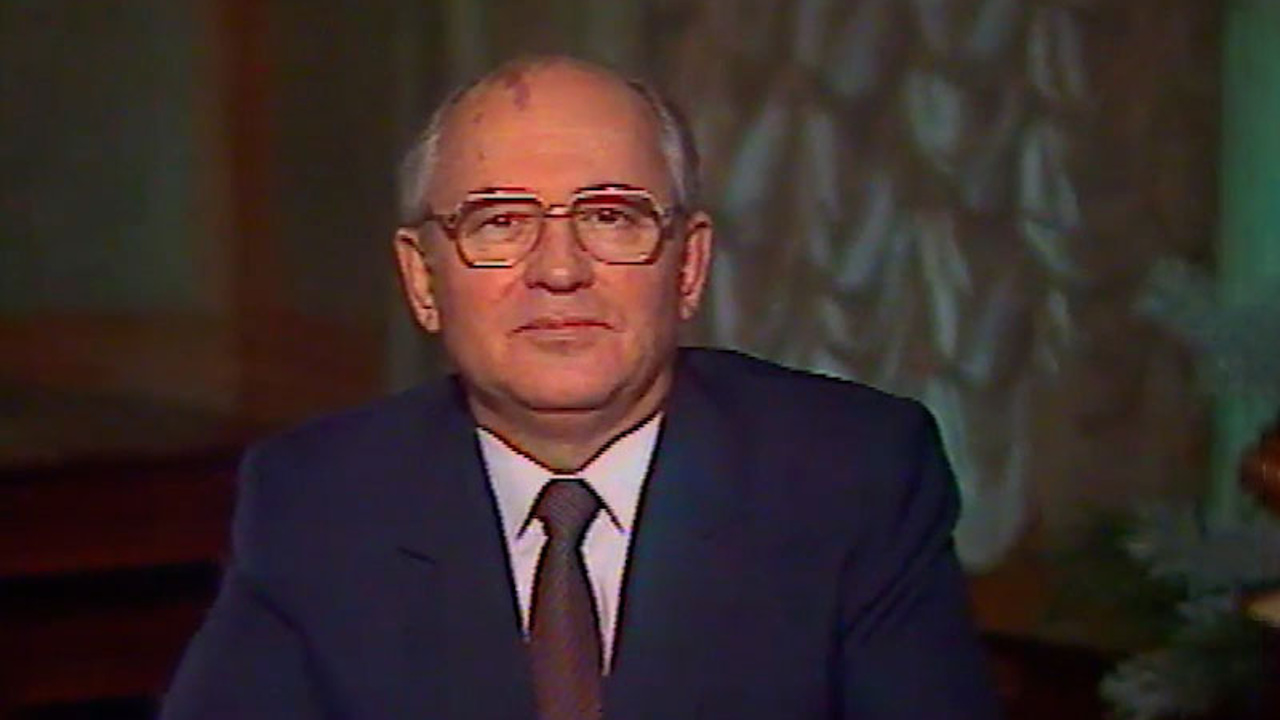 Новогодние обращения президентов СССР и США М. Горбачева и Р. Рейгана