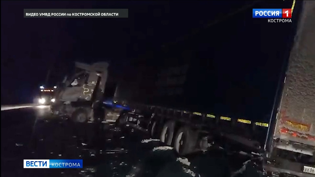 Смытый в унитазы мусор стал причиной дорожно-канализационного коллапса в Костроме