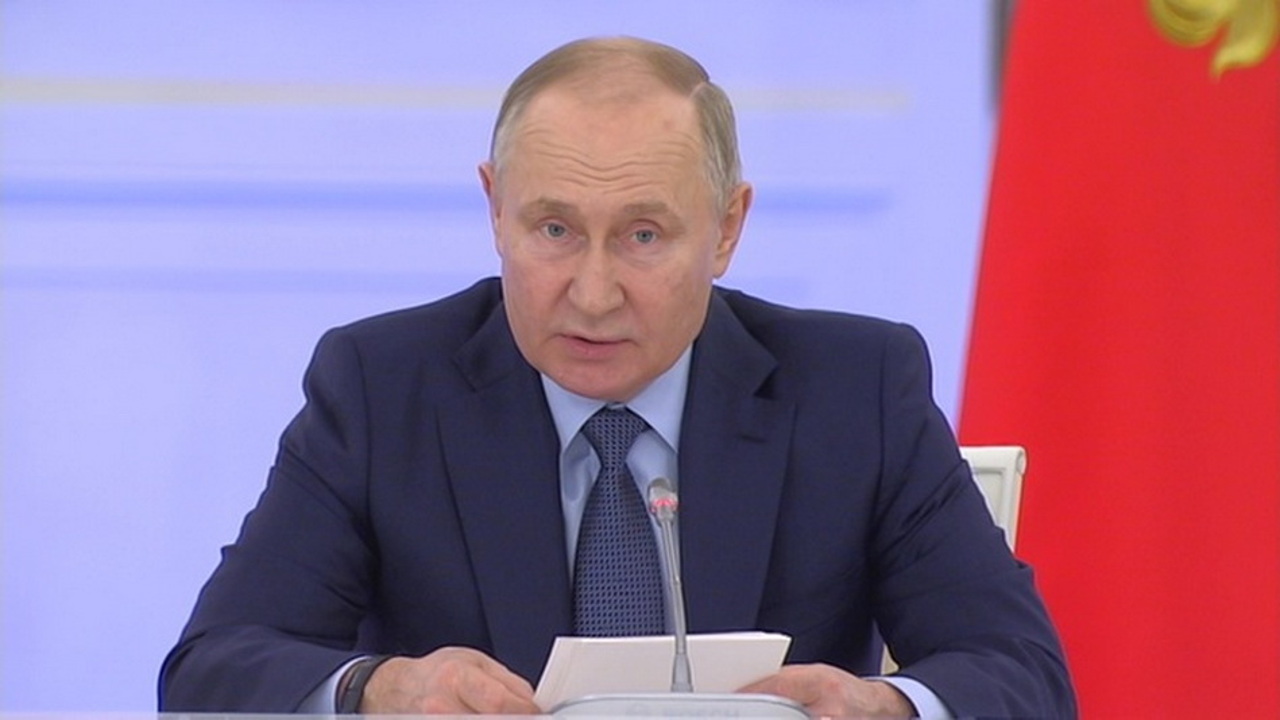 Путин поставил в пример всей стране калужский опыт наставничества на производстве