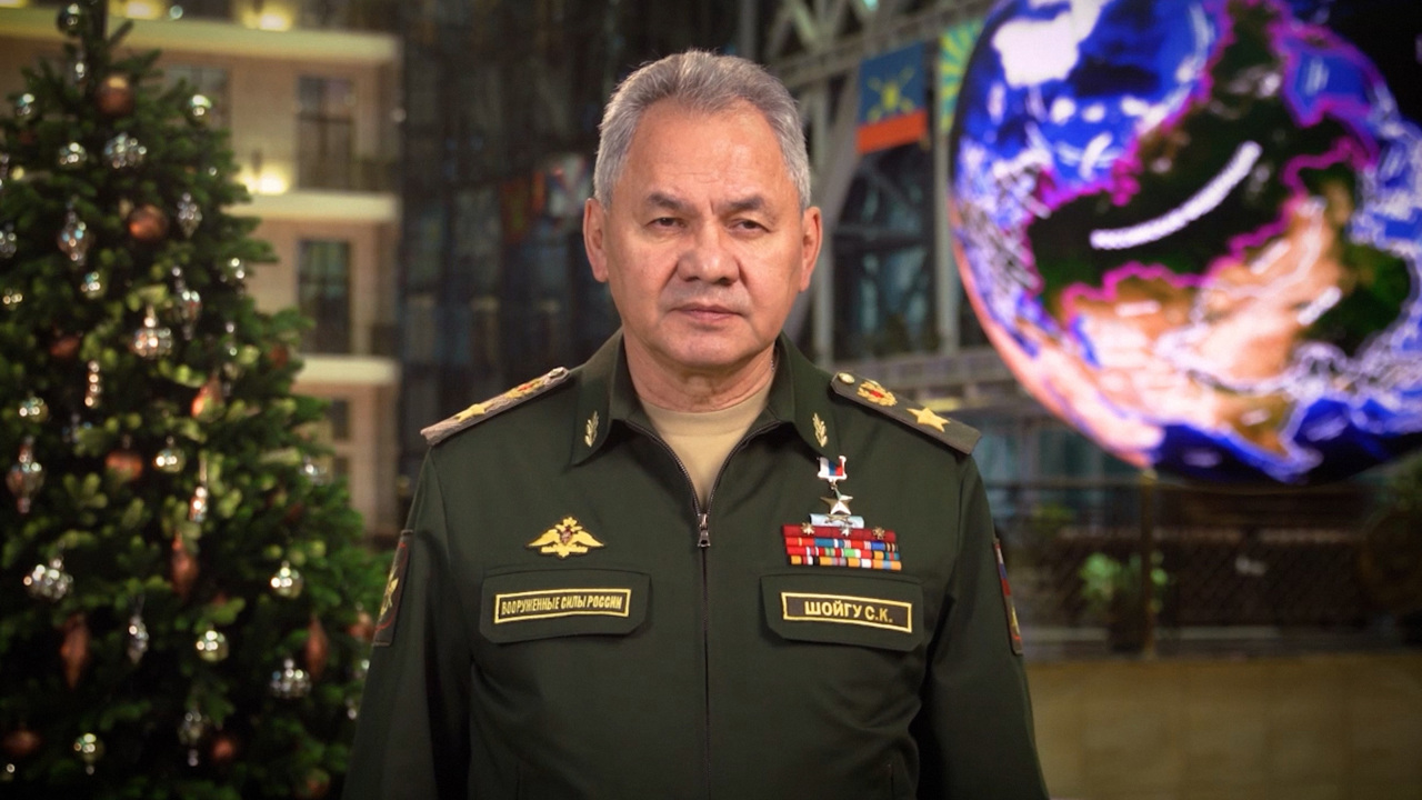 Шойгу поздравил военнослужащих с наступающим Новым годом