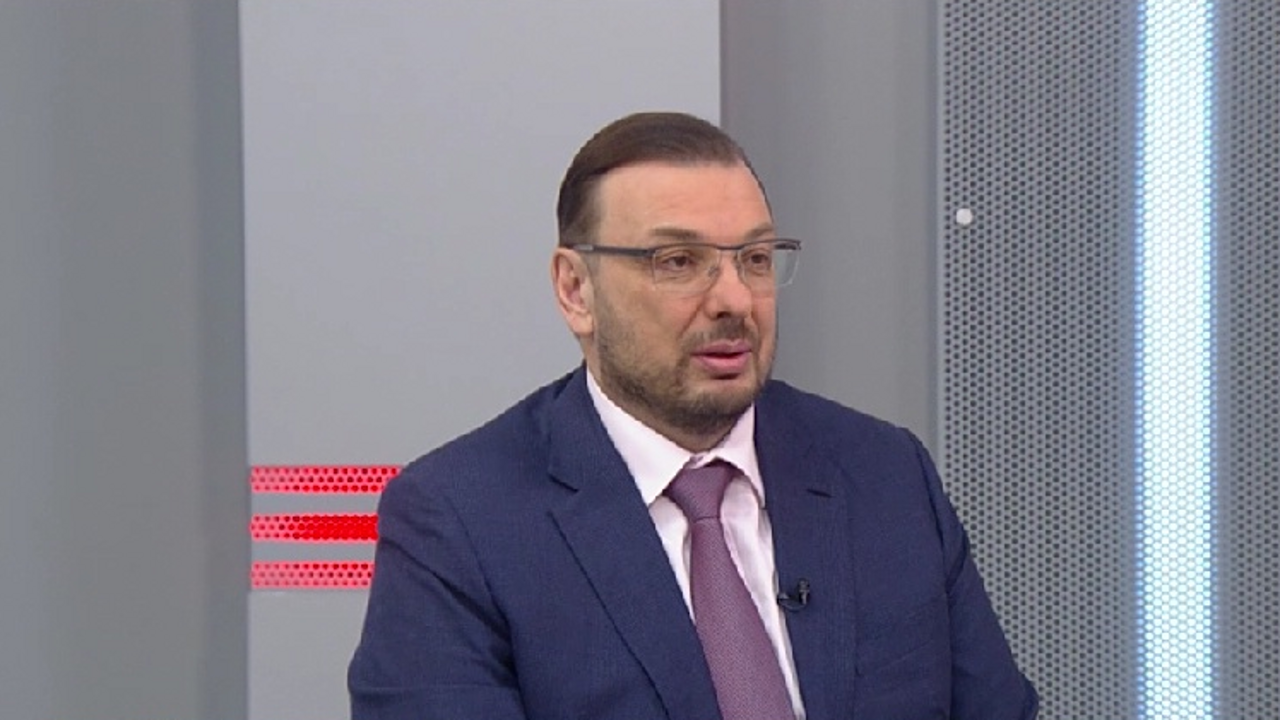 Кирилл Лазорин рассказал, почему нужно заверять документы у нотариуса