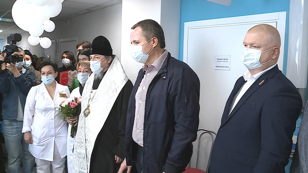 Вячеслав Гладков посетил социальные и медицинские учреждения Белгорода
