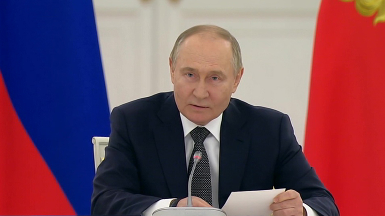 Стратегическое развитие РФ, изменения в торговле алкоголем и новые правила ЕГЭ