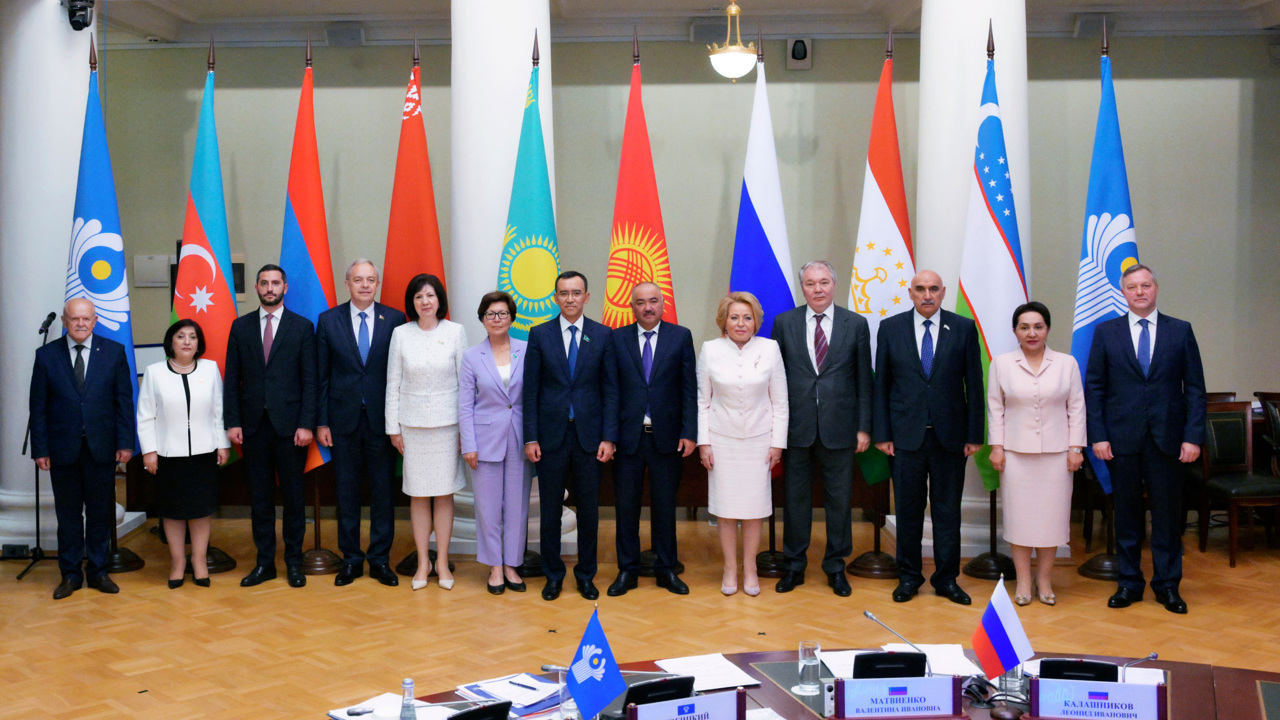 Итоги Парламентского форума БРИКС, социальные инициативы, изменения в сфере АПК