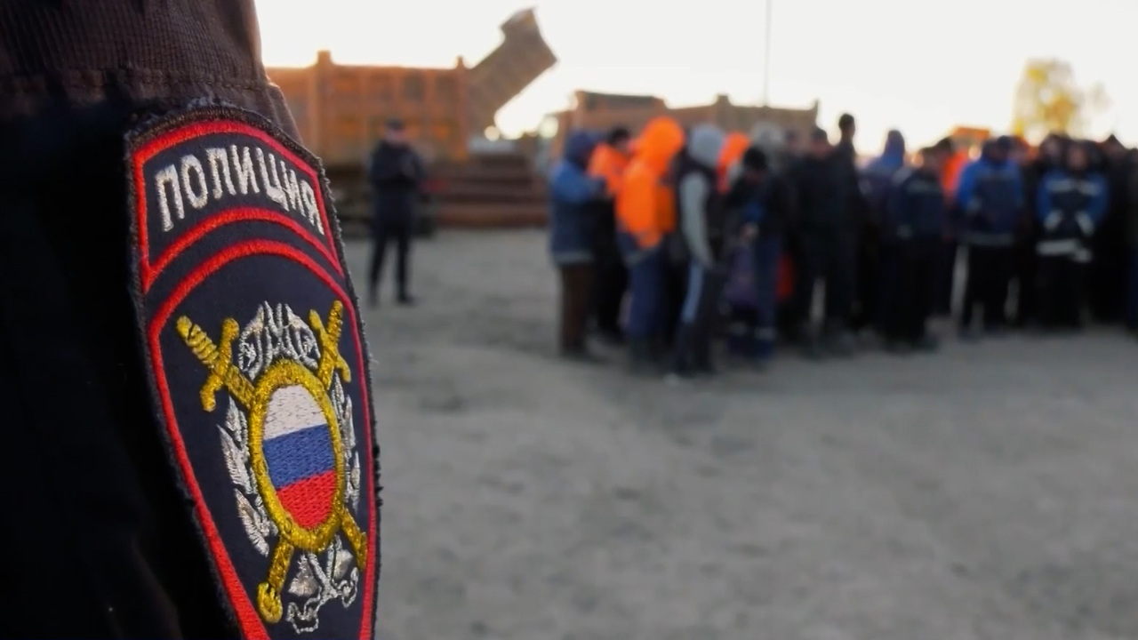 Порядок в сфере миграции, параметры бюджета на три года, защита семьи