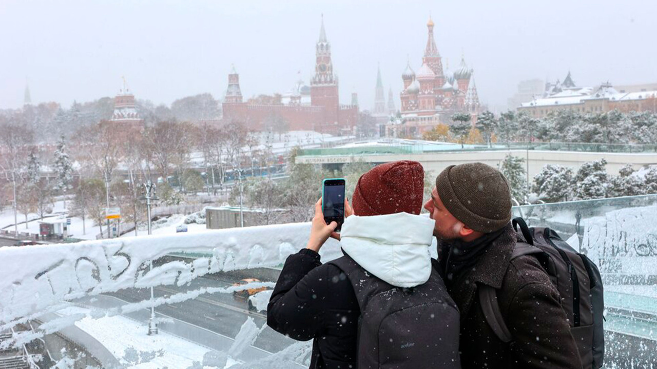 В центральный регион России пришел снежный циклон