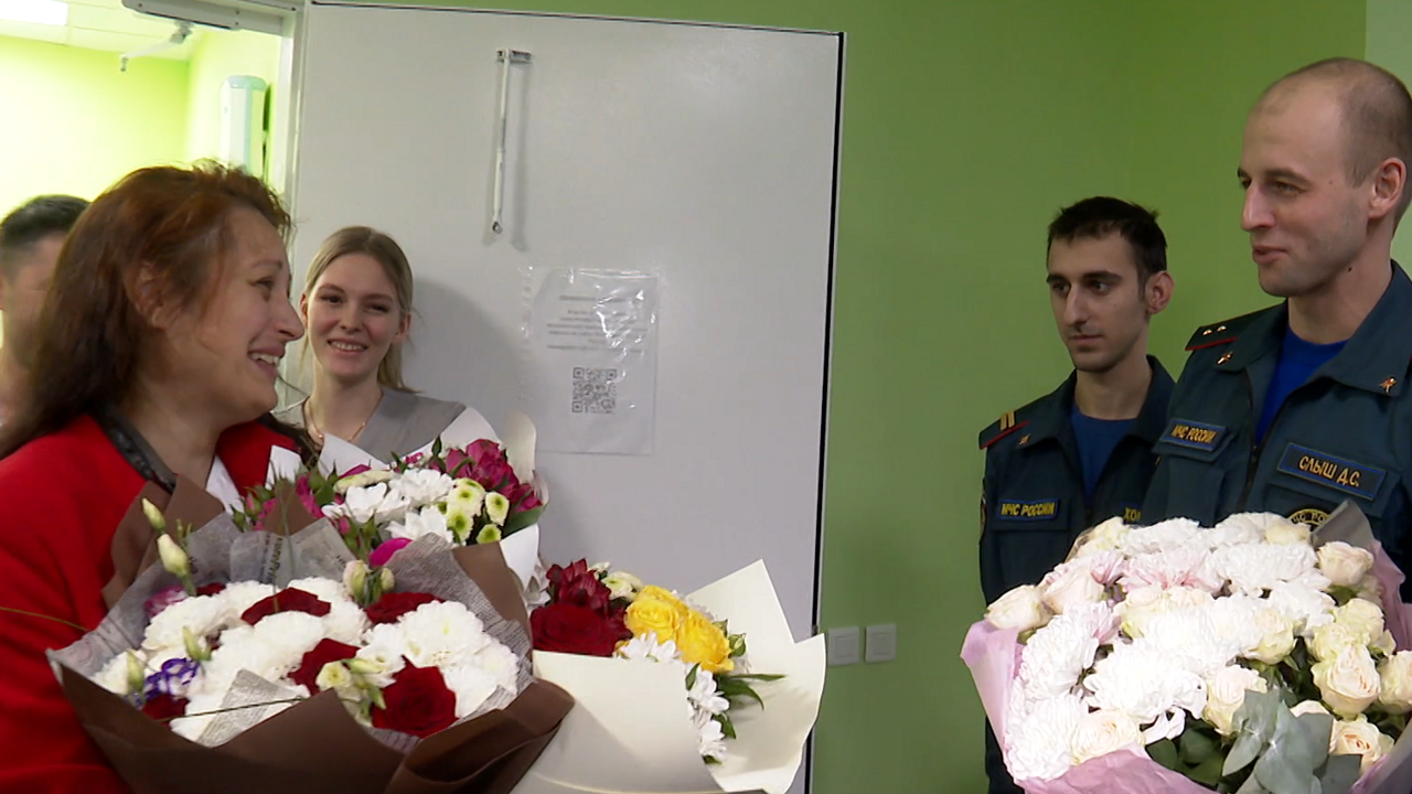 В Новосибирске спасенная из огня беременная женщина через день родила сына