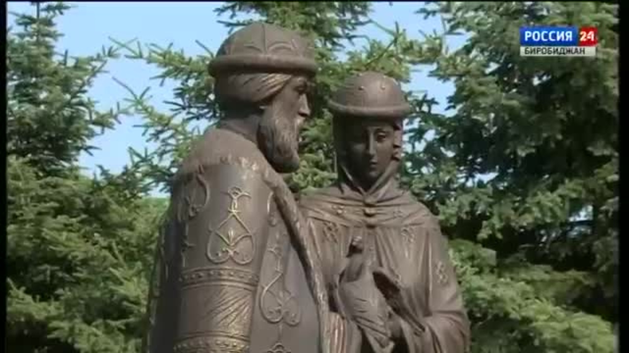 Лествица: Скульптура "Святые благоверные Пётр и Феврония Муромские"