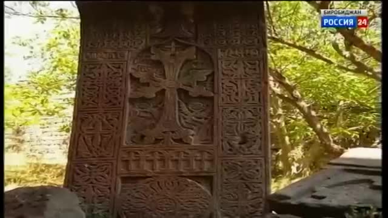 Лествица: Хачка́р (Крест-камень)