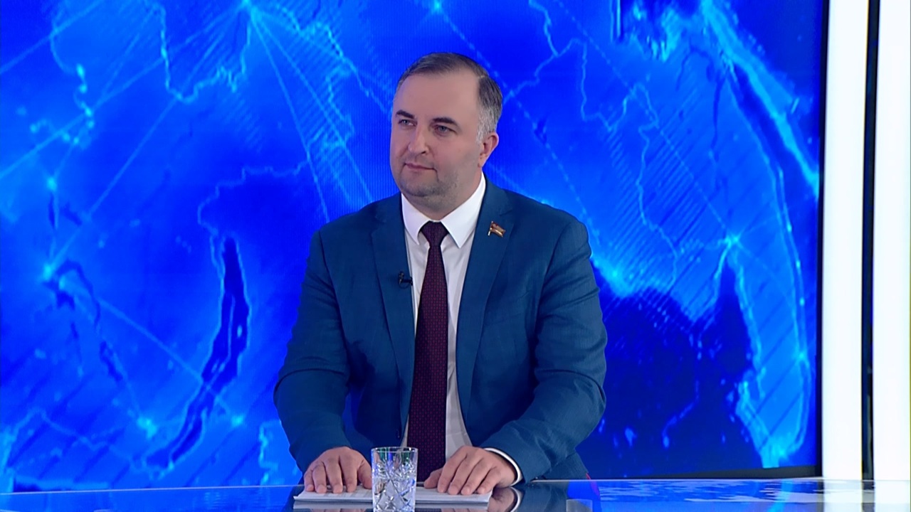 Председатель Заксобрания Олег Гербер рассказал о новом бюджете и выборах в 2025 году