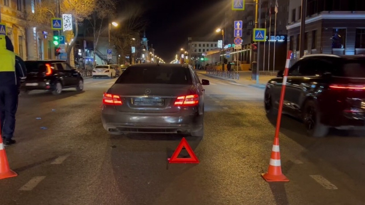 Сбитый на "зебре" в центре Тюмени подросток находится в тяжелом состоянии
