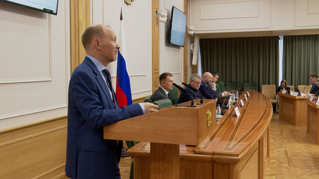Истоки "анти-России", мусорная реформа, лес в цифре