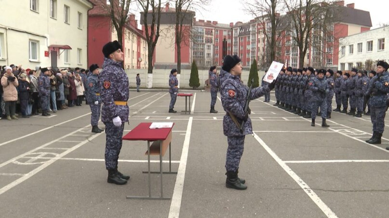 88 молодых калининградцев пополнили ряды 136-го специального моторизованного полка Росгвардии