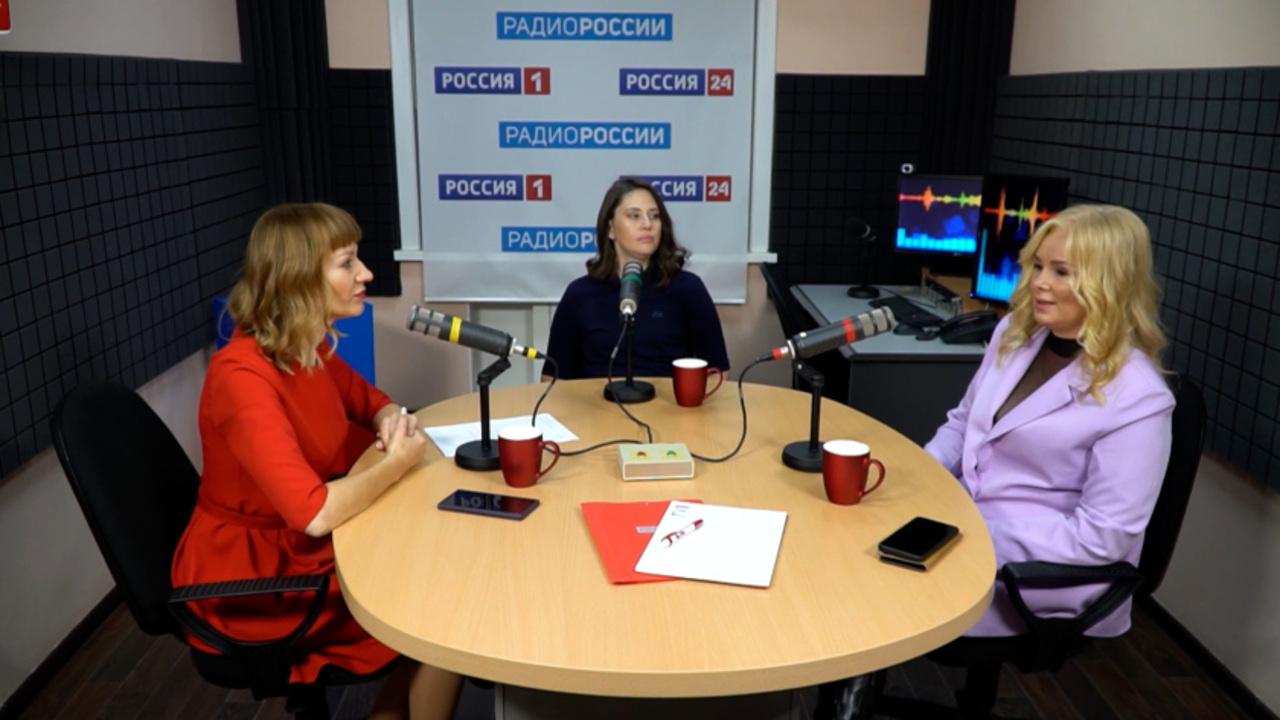 Выпуск № 13: Наталья Опарина и Любовь Ломако о привлекательности больших городов и достоинствах малой родины