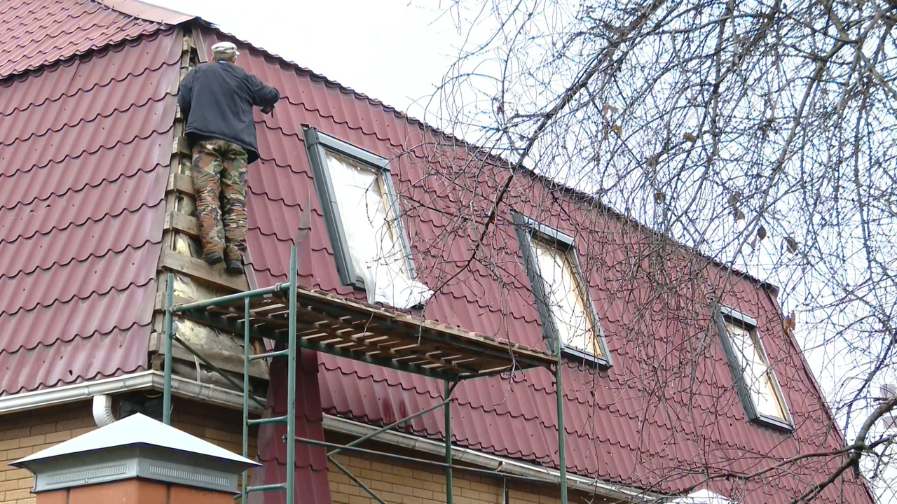В Белгороде за неделю восстановили 60 жилых объектов