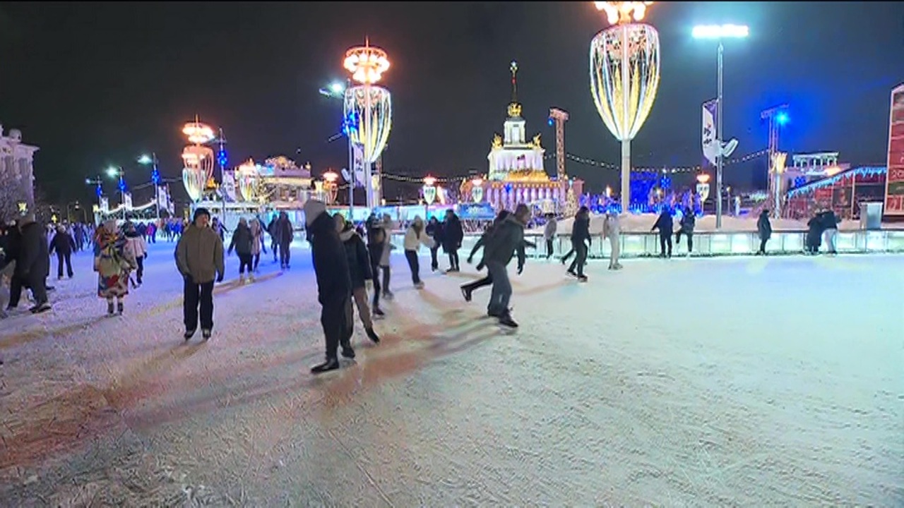 Москвичей и гостей столицы ждет большая праздничная программа на ВДНХ